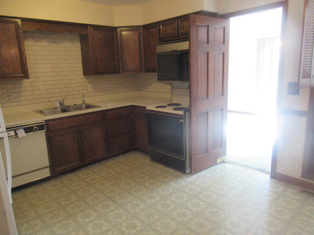 596 Windham Lane, Naperville, IL 60563