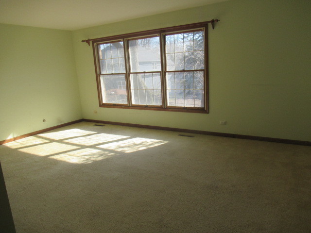 596 Windham Lane, Naperville, IL 60563