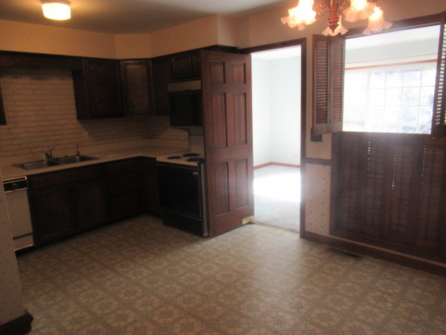 596 Windham Lane, Naperville, IL 60563