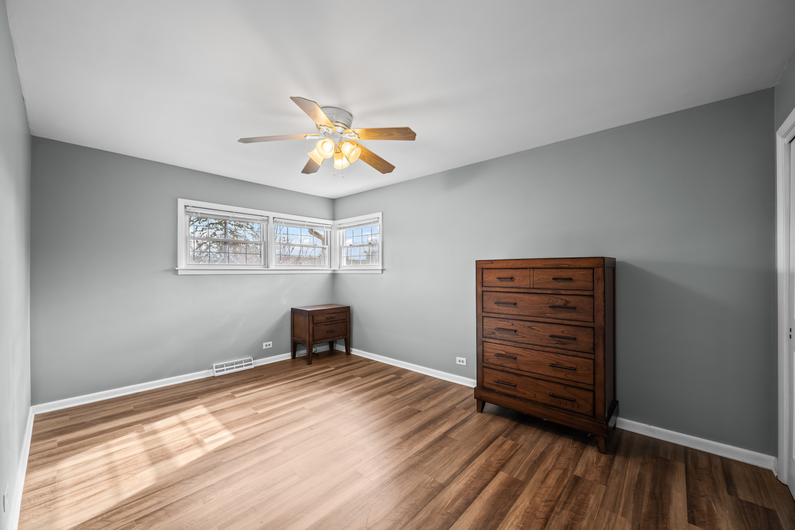 Arlington Heights, IL 60005