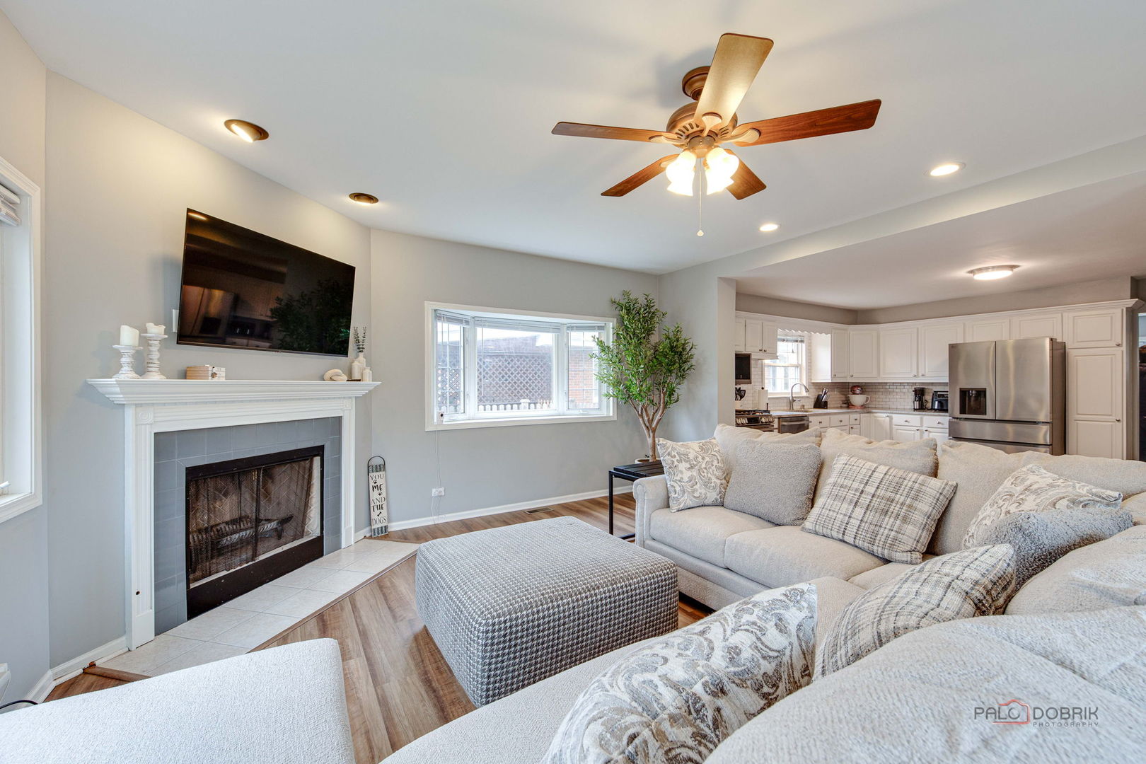 Arlington Heights, IL 60005