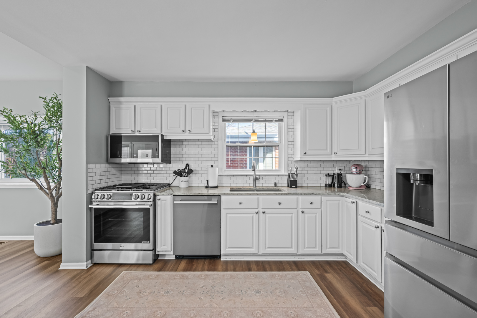 Arlington Heights, IL 60005