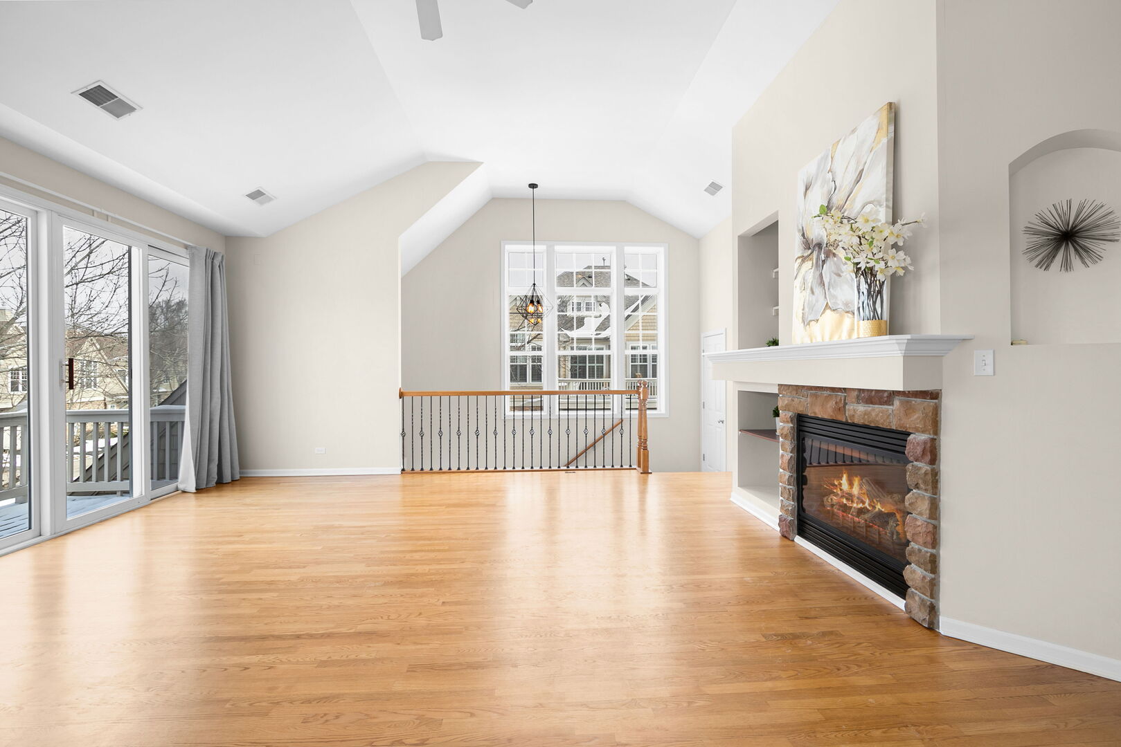 360 Promontory Lane #B, Wauconda, IL 60084