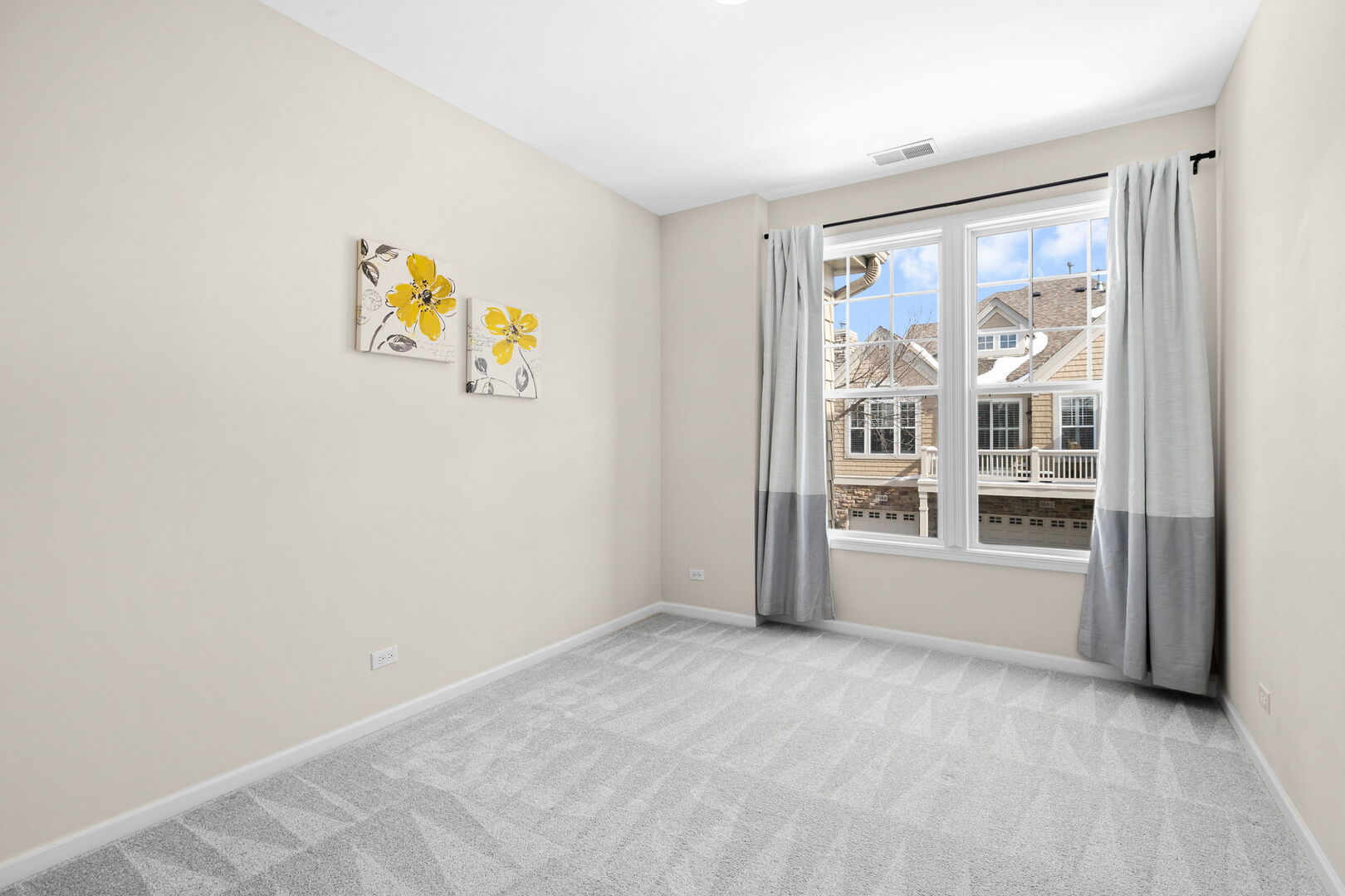 360 Promontory Lane #B, Wauconda, IL 60084