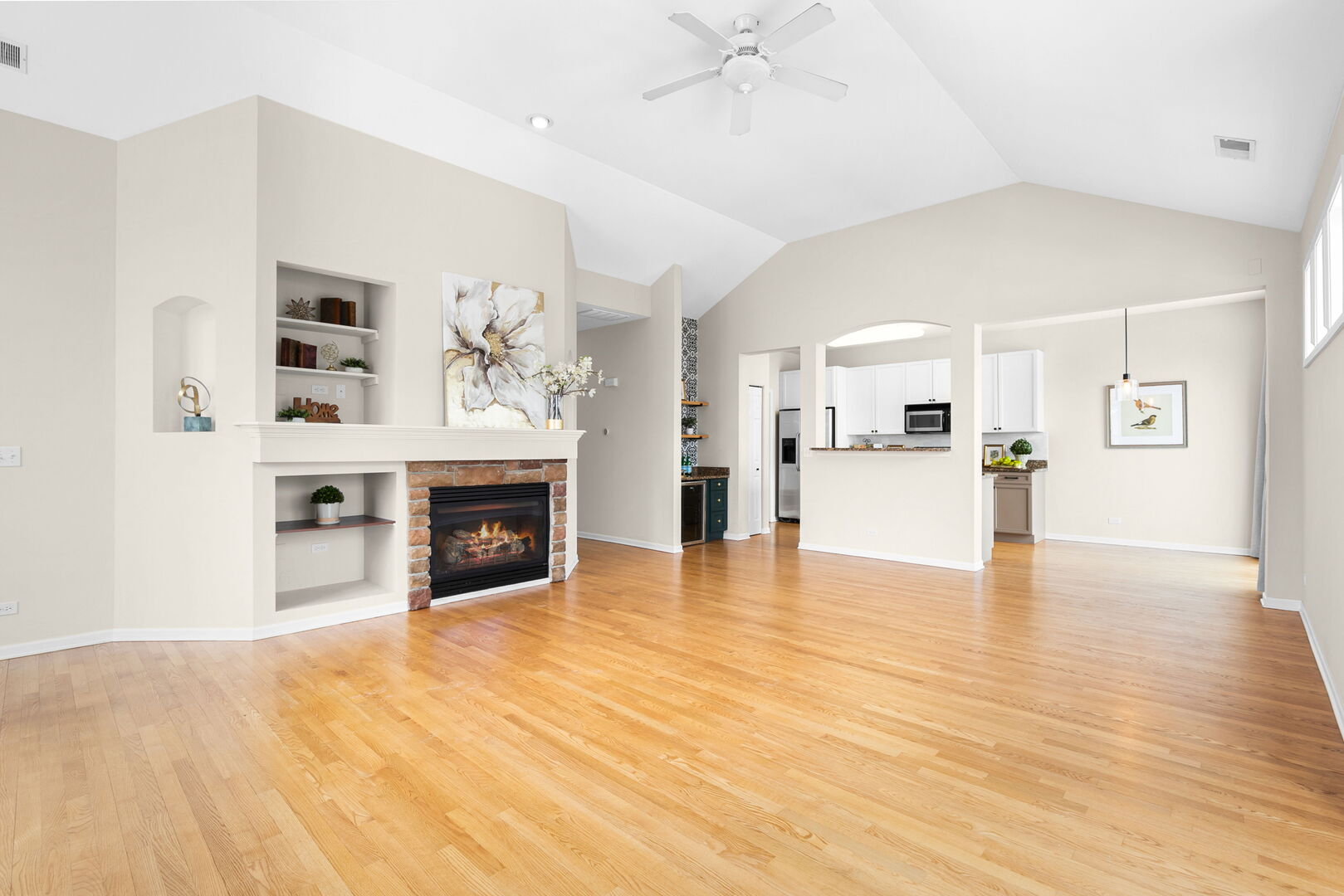 360 Promontory Lane #B, Wauconda, IL 60084