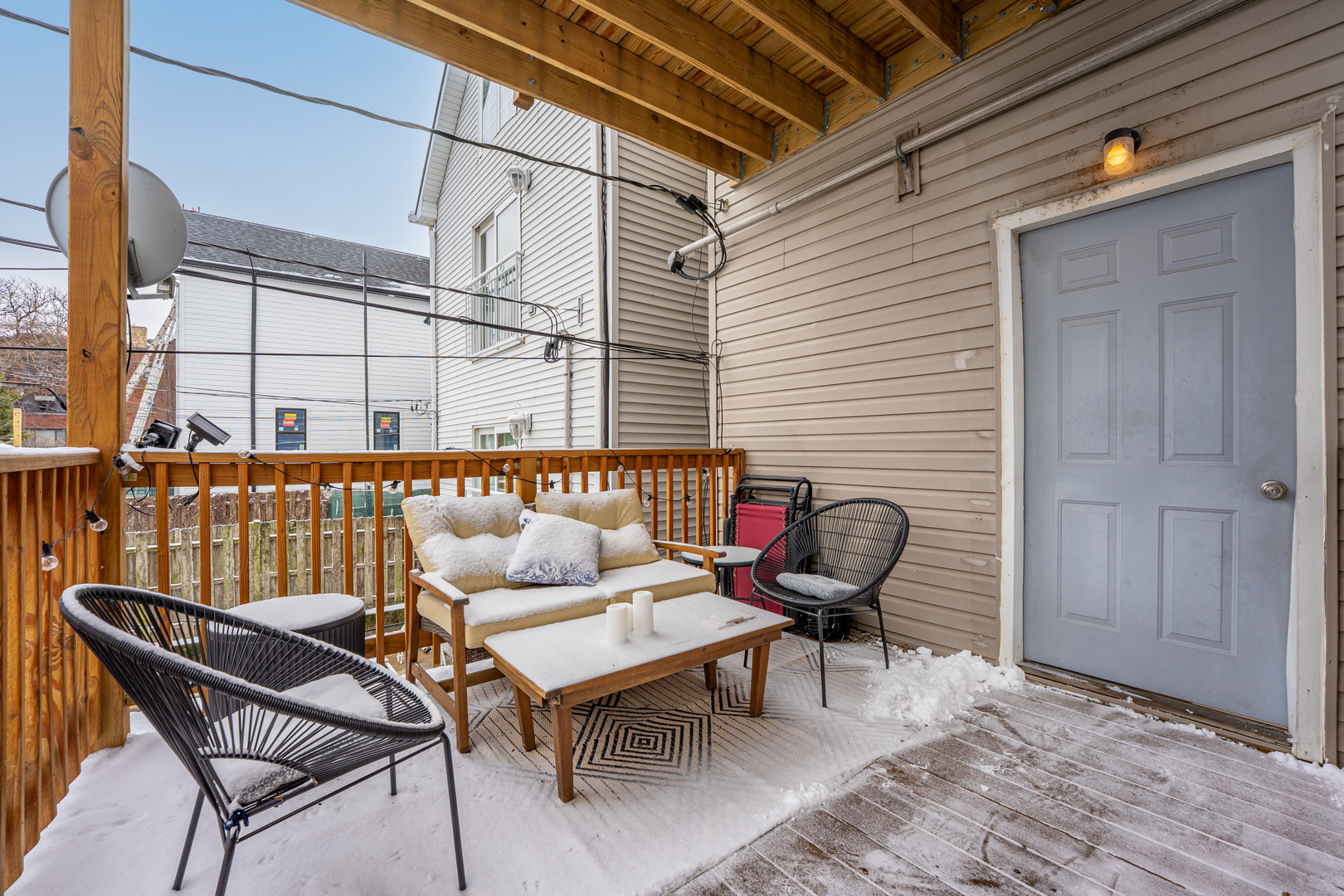 3115 N Oakley Avenue, Chicago, IL 60618