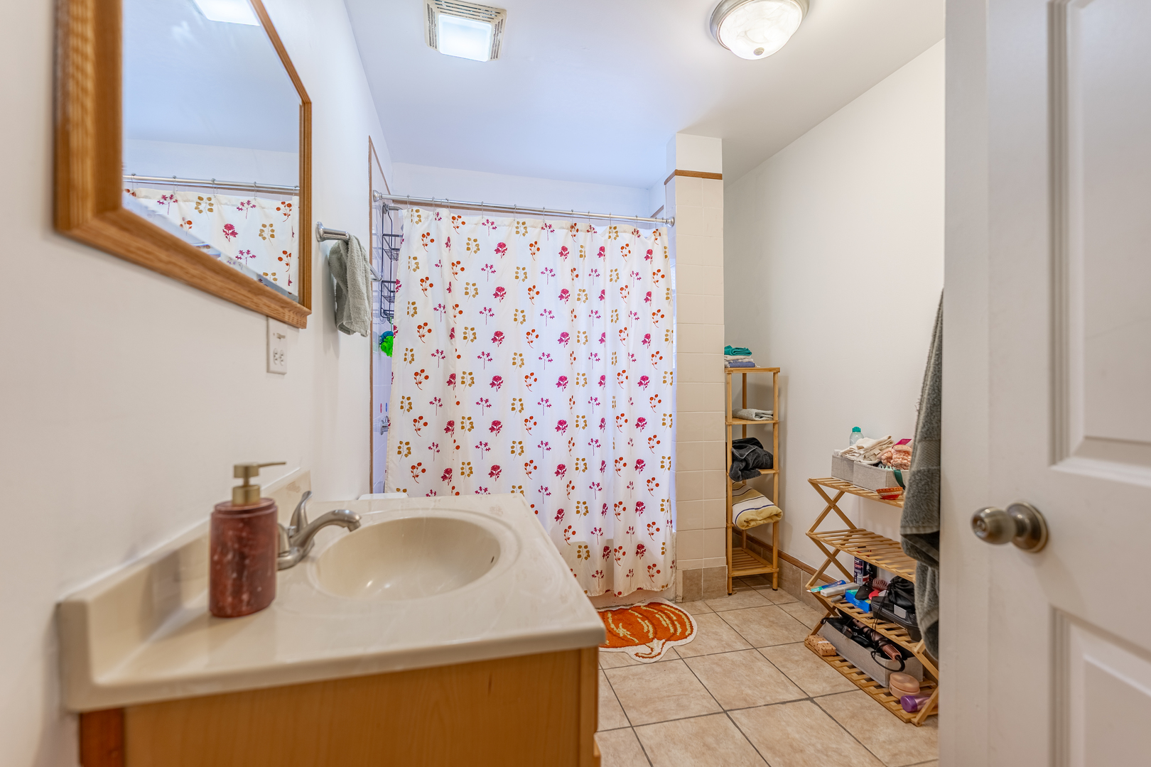 3115 N Oakley Avenue, Chicago, IL 60618