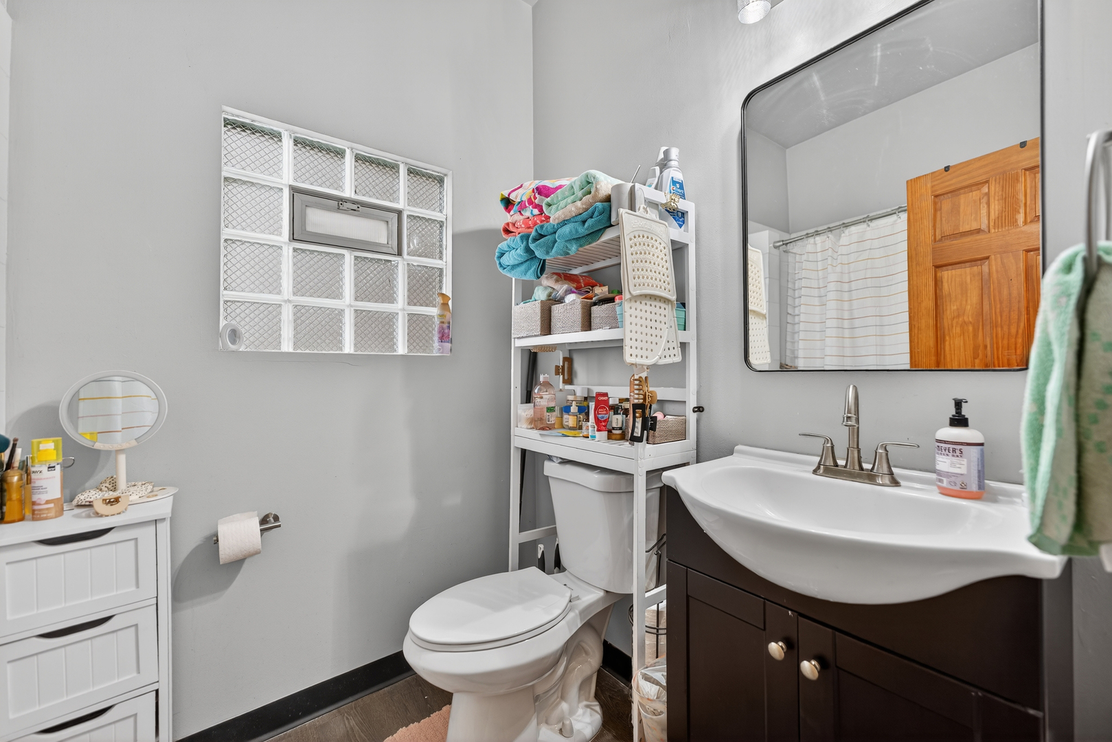 3115 N Oakley Avenue, Chicago, IL 60618