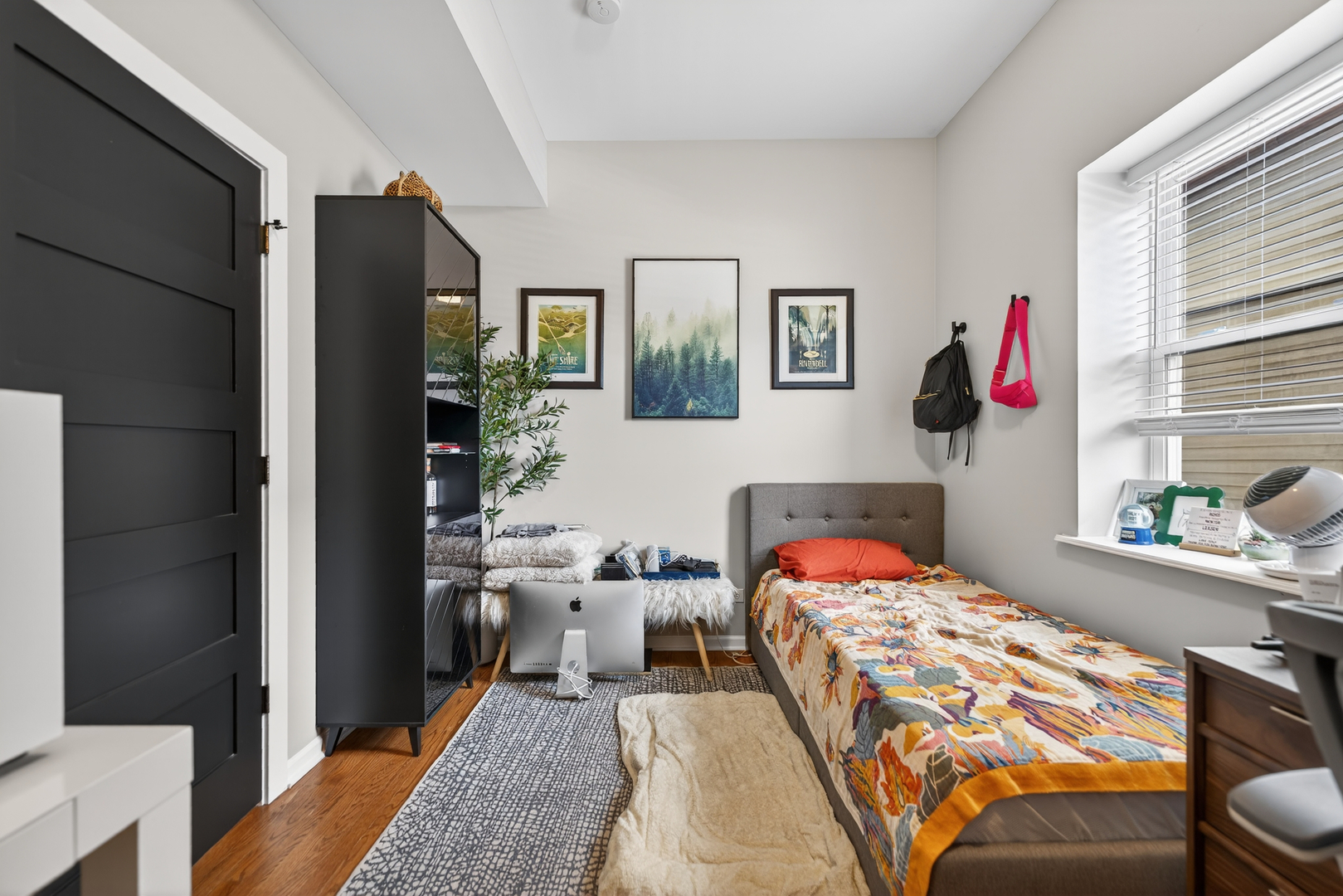 3115 N Oakley Avenue, Chicago, IL 60618