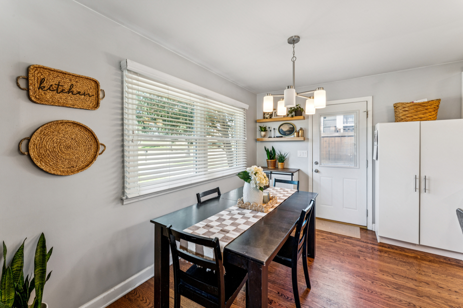 300 Norton Street, Lombard, IL 60148