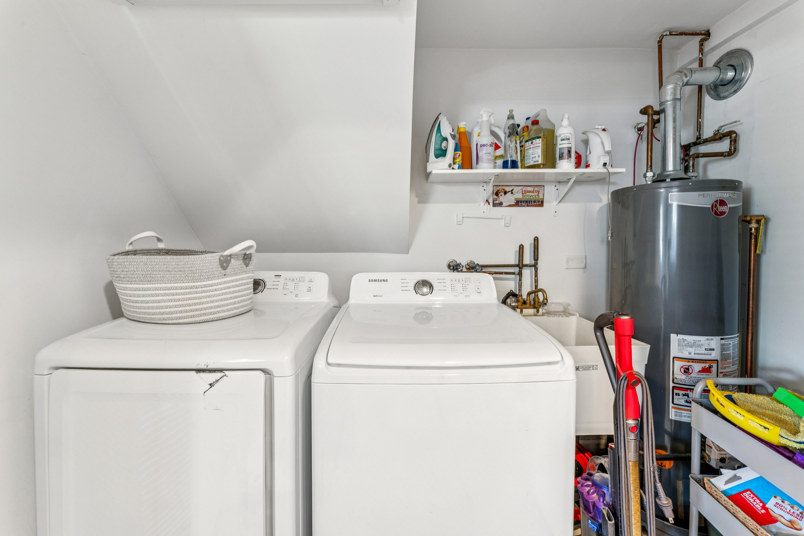 300 Norton Street, Lombard, IL 60148