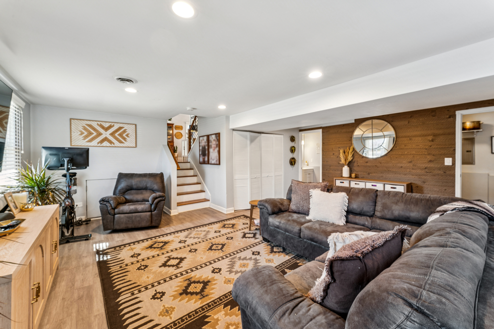 300 Norton Street, Lombard, IL 60148