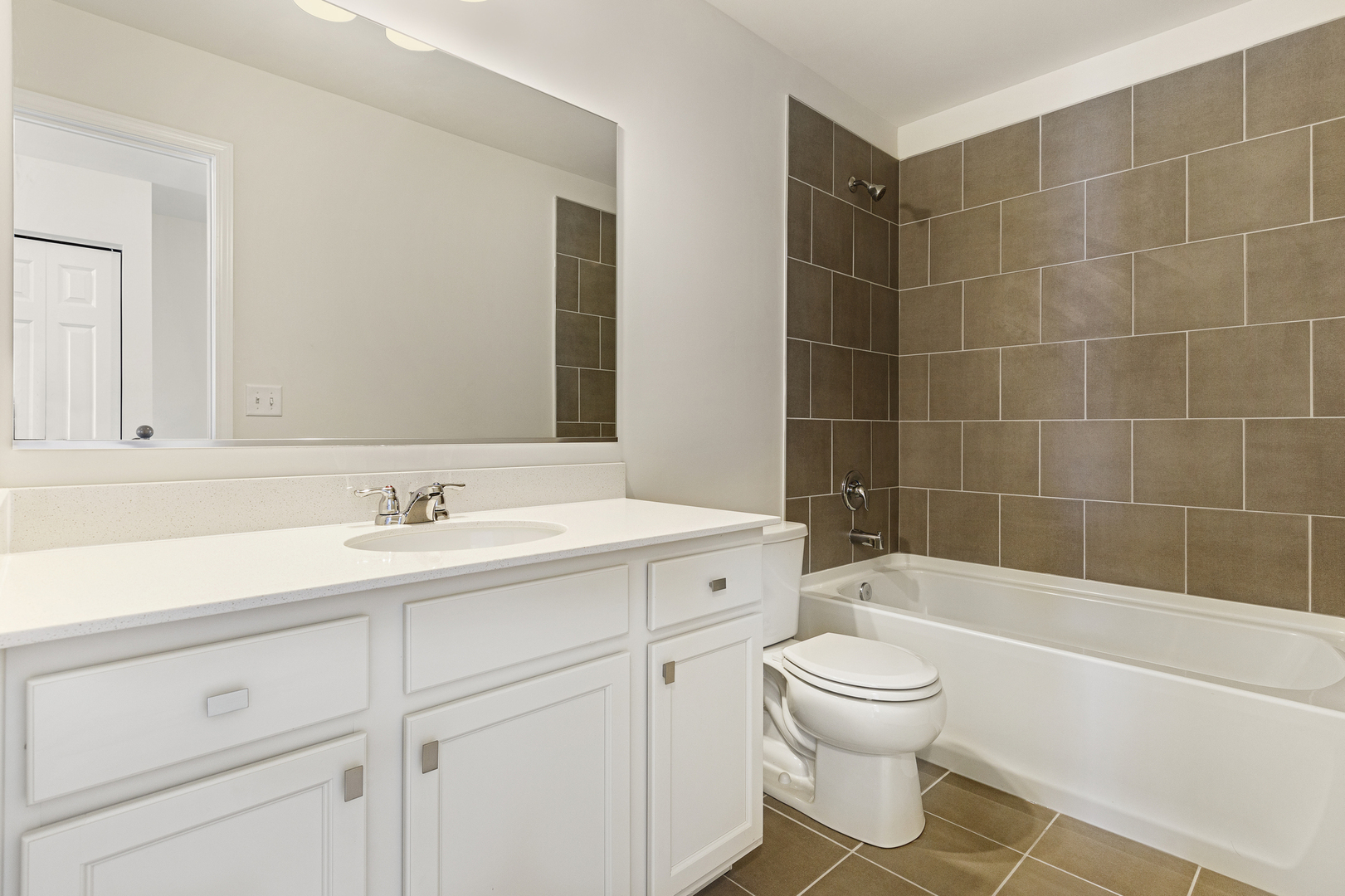 857 Finley Drive, Aurora, IL 60504