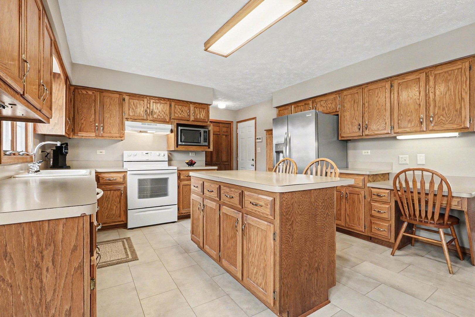 617 Misty Creek Drive, New Lenox, IL 60451