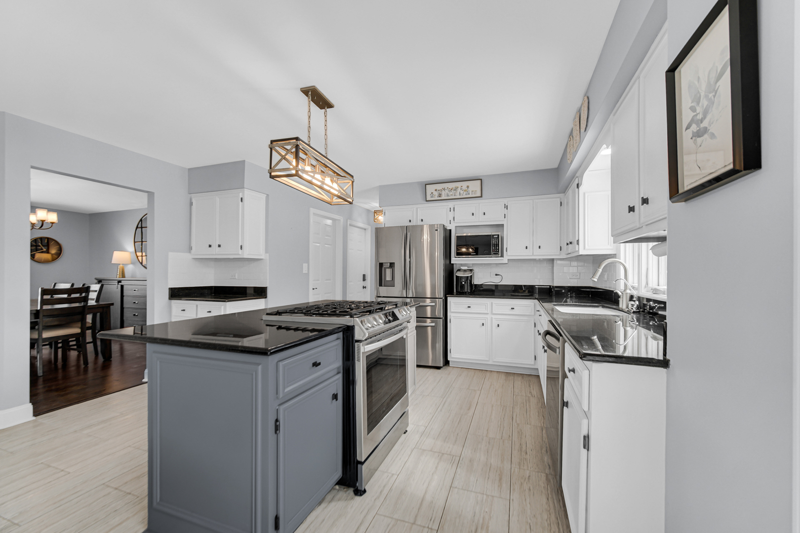 8969 Charrington Drive, Frankfort, IL 60423