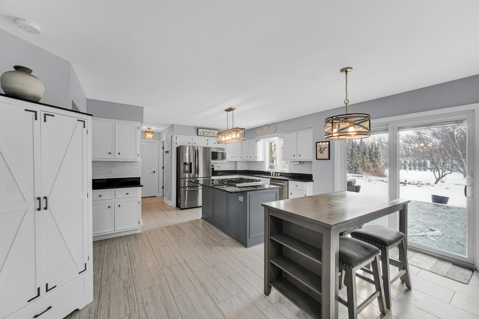 8969 Charrington Drive, Frankfort, IL 60423