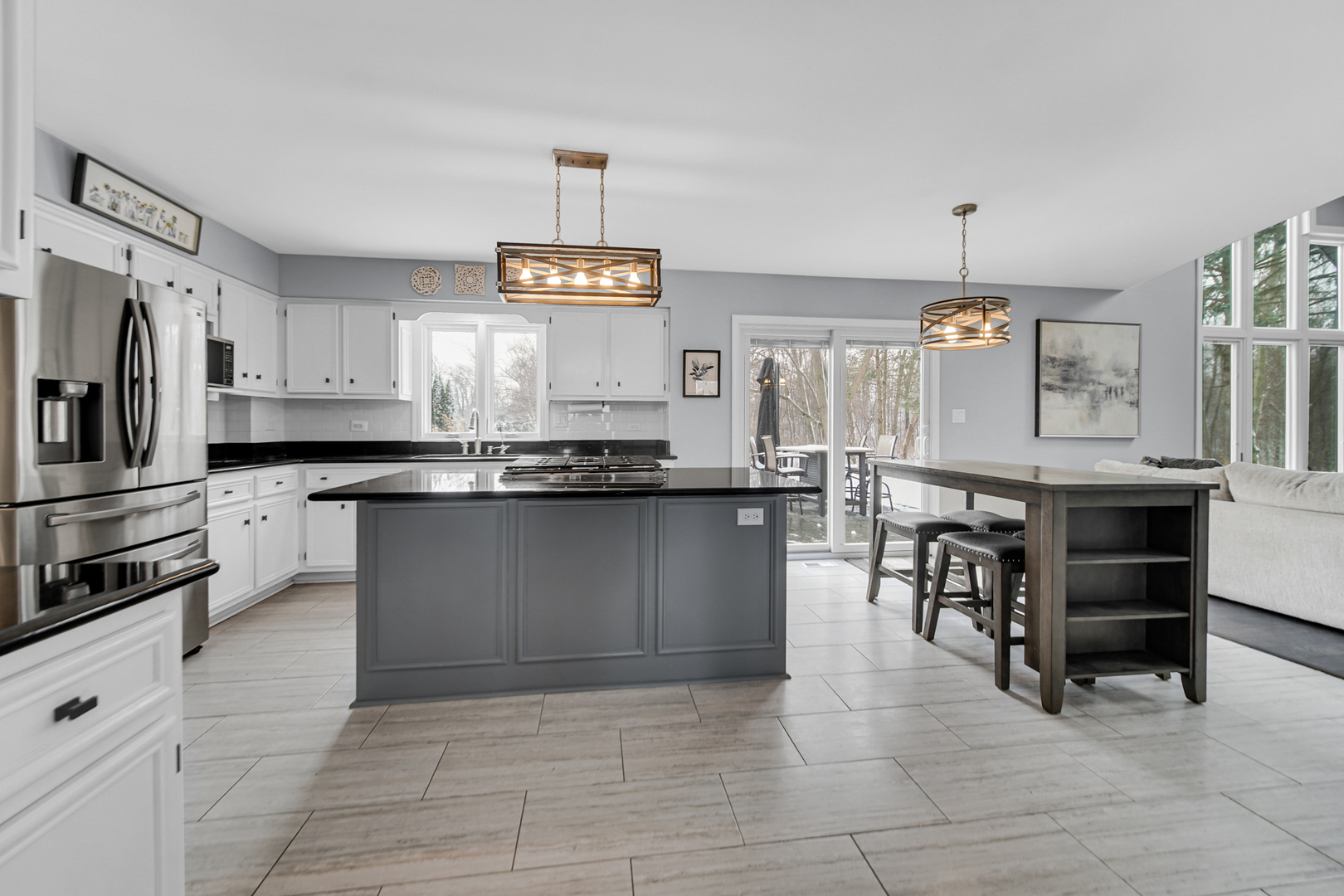 8969 Charrington Drive, Frankfort, IL 60423