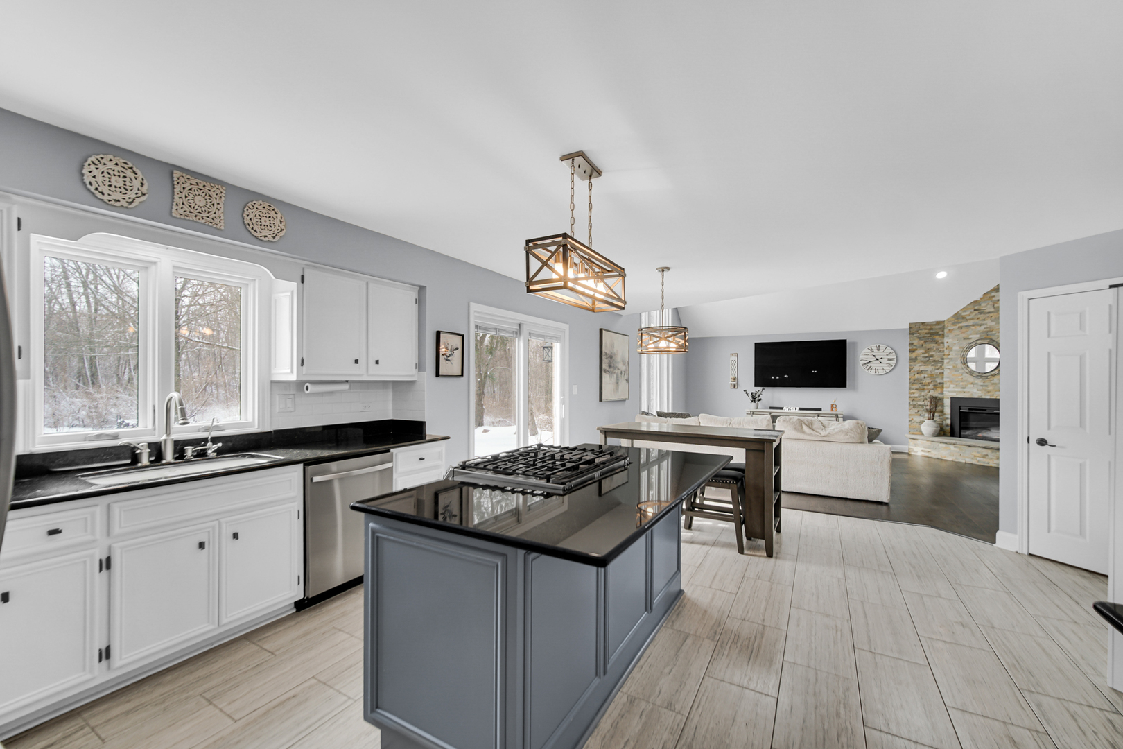 8969 Charrington Drive, Frankfort, IL 60423