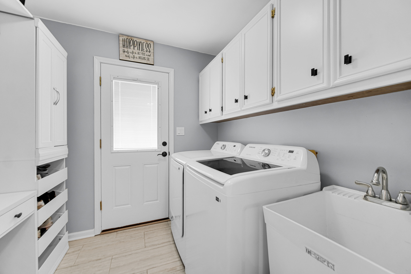 8969 Charrington Drive, Frankfort, IL 60423