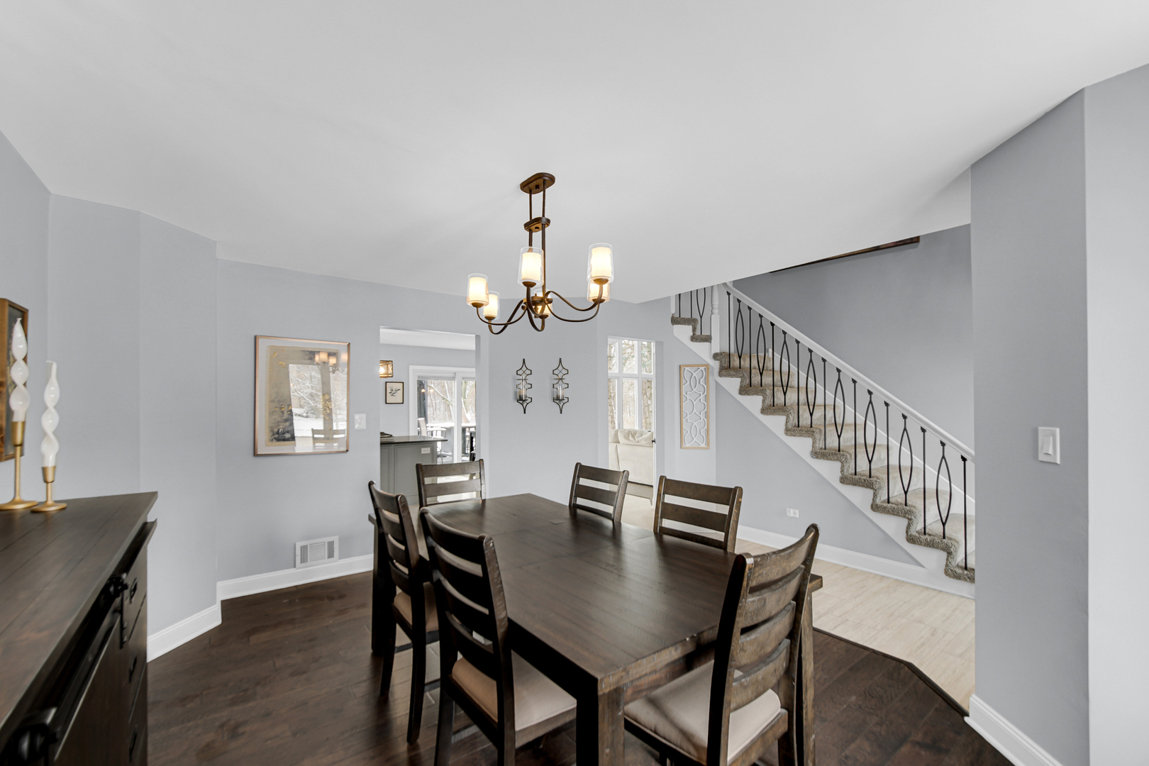 8969 Charrington Drive, Frankfort, IL 60423