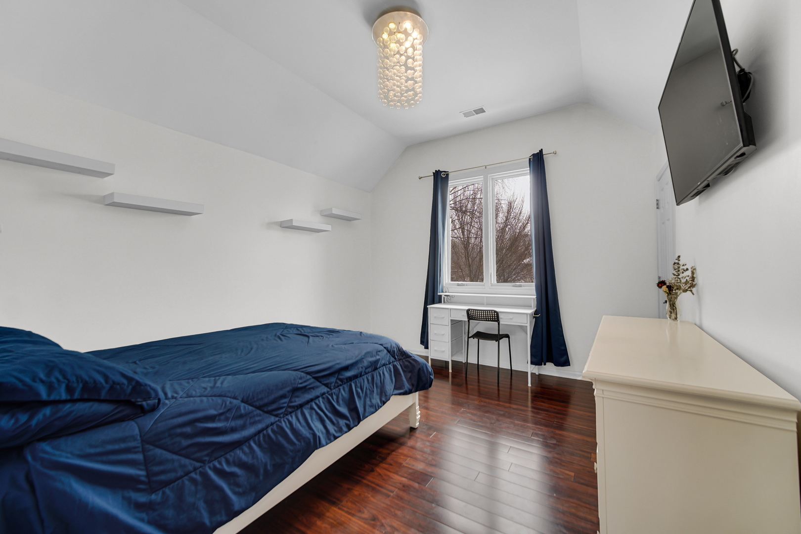 8969 Charrington Drive, Frankfort, IL 60423