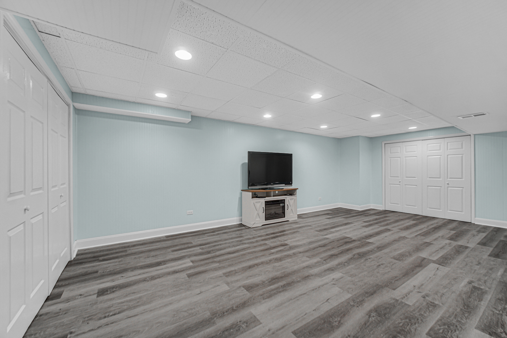 8969 Charrington Drive, Frankfort, IL 60423