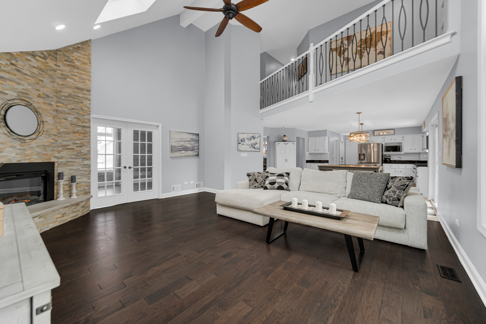 8969 Charrington Drive, Frankfort, IL 60423