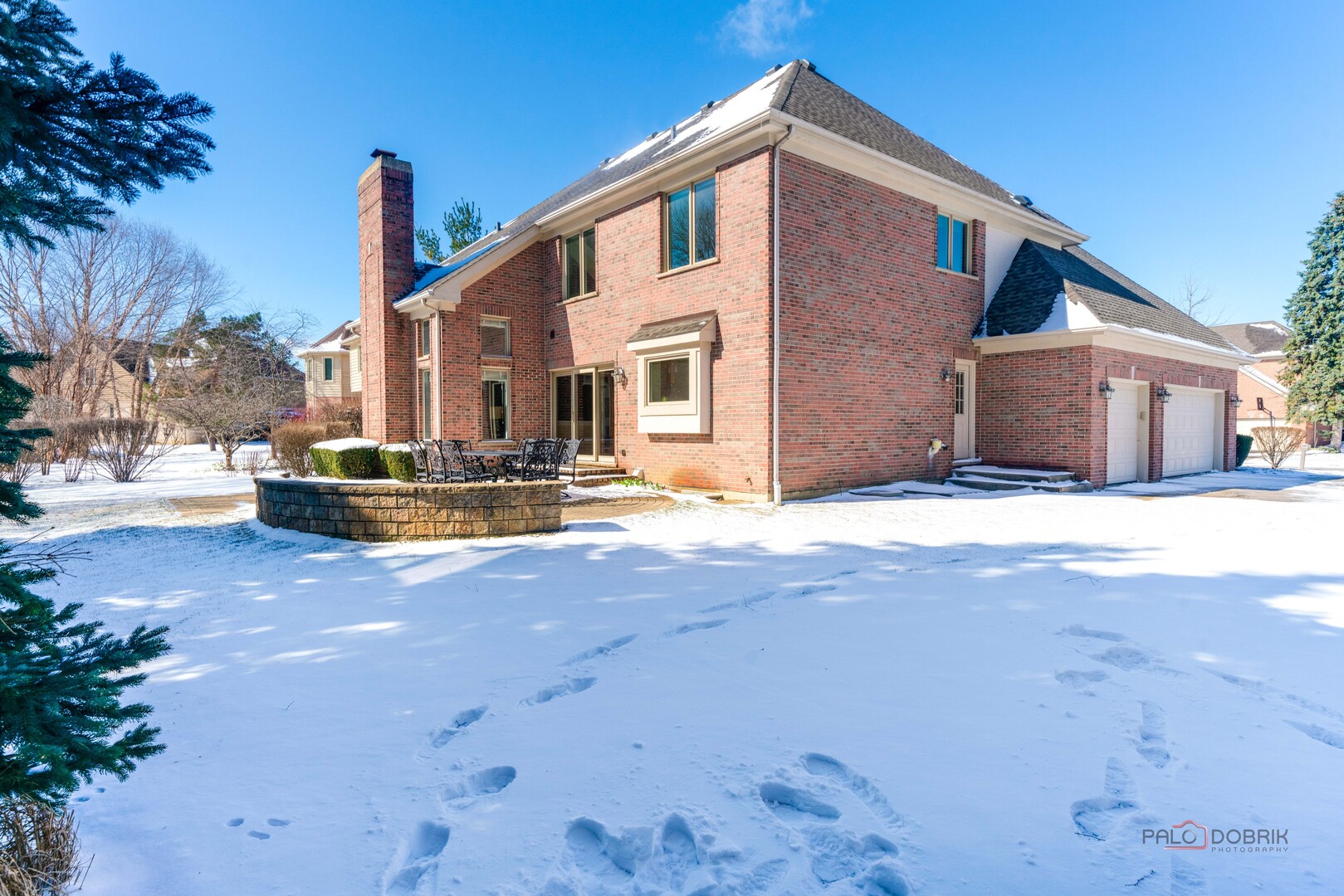 2059 Broadmoor Lane, Vernon Hills, IL 60061