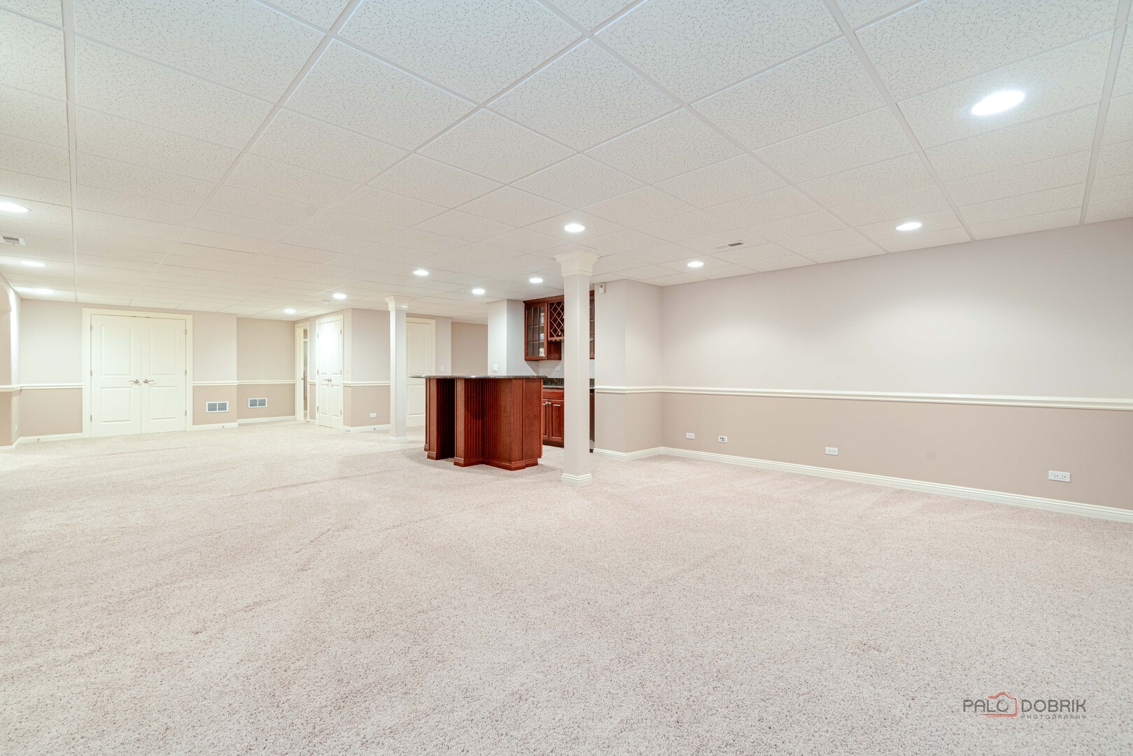 2059 Broadmoor Lane, Vernon Hills, IL 60061