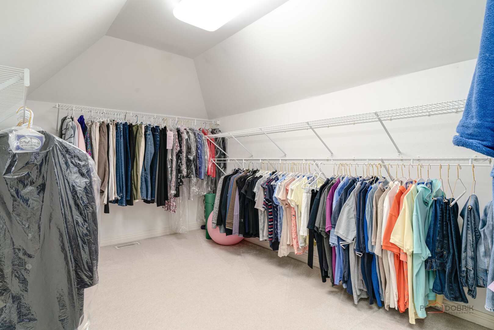 2059 Broadmoor Lane, Vernon Hills, IL 60061