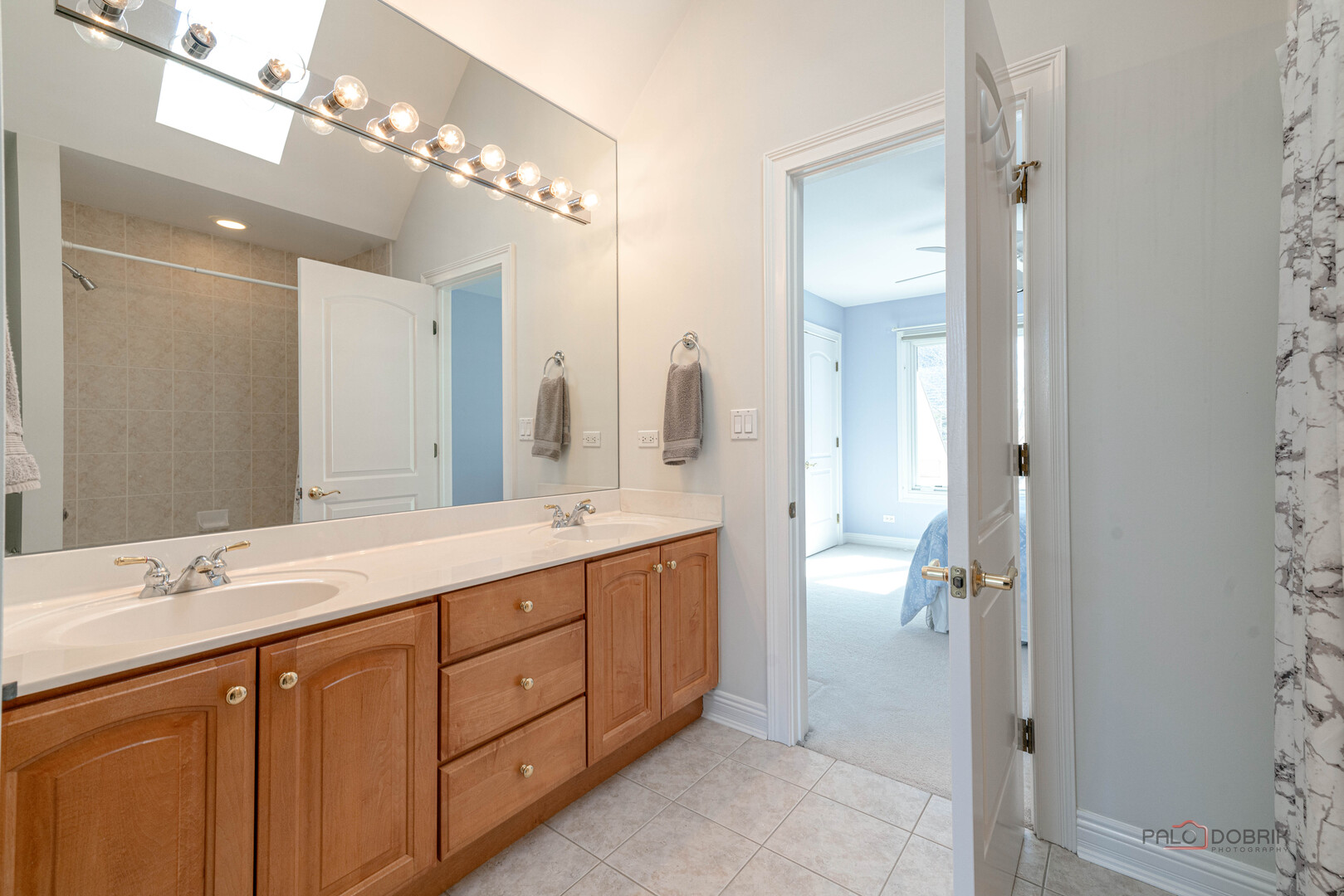 2059 Broadmoor Lane, Vernon Hills, IL 60061