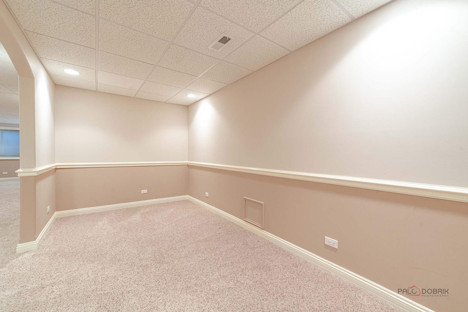 2059 Broadmoor Lane, Vernon Hills, IL 60061