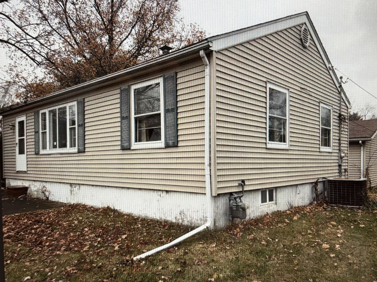 801 E Mckinley Street, Pontiac, IL 61764