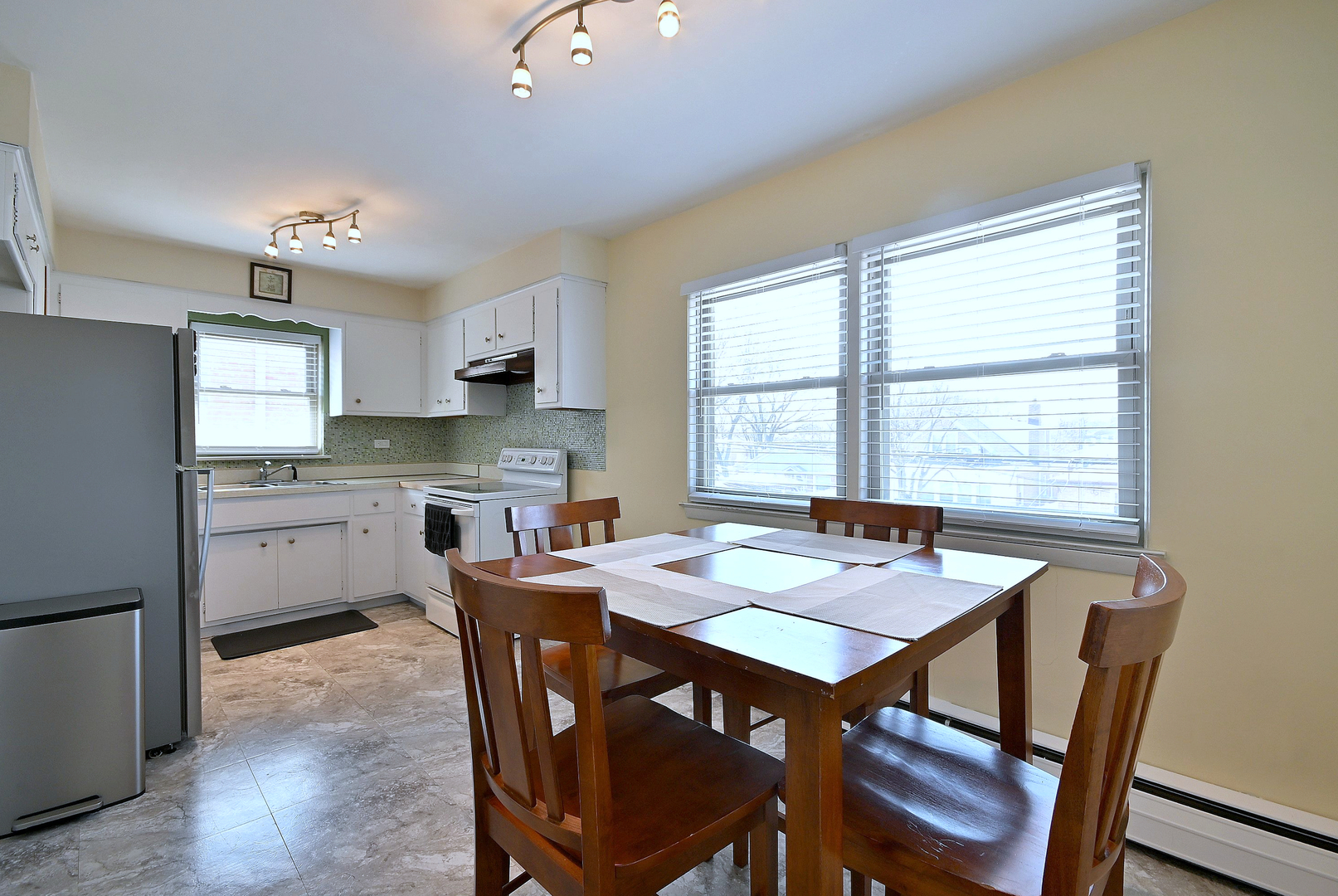 7310 N Harlem Avenue #303, Chicago, IL 60631