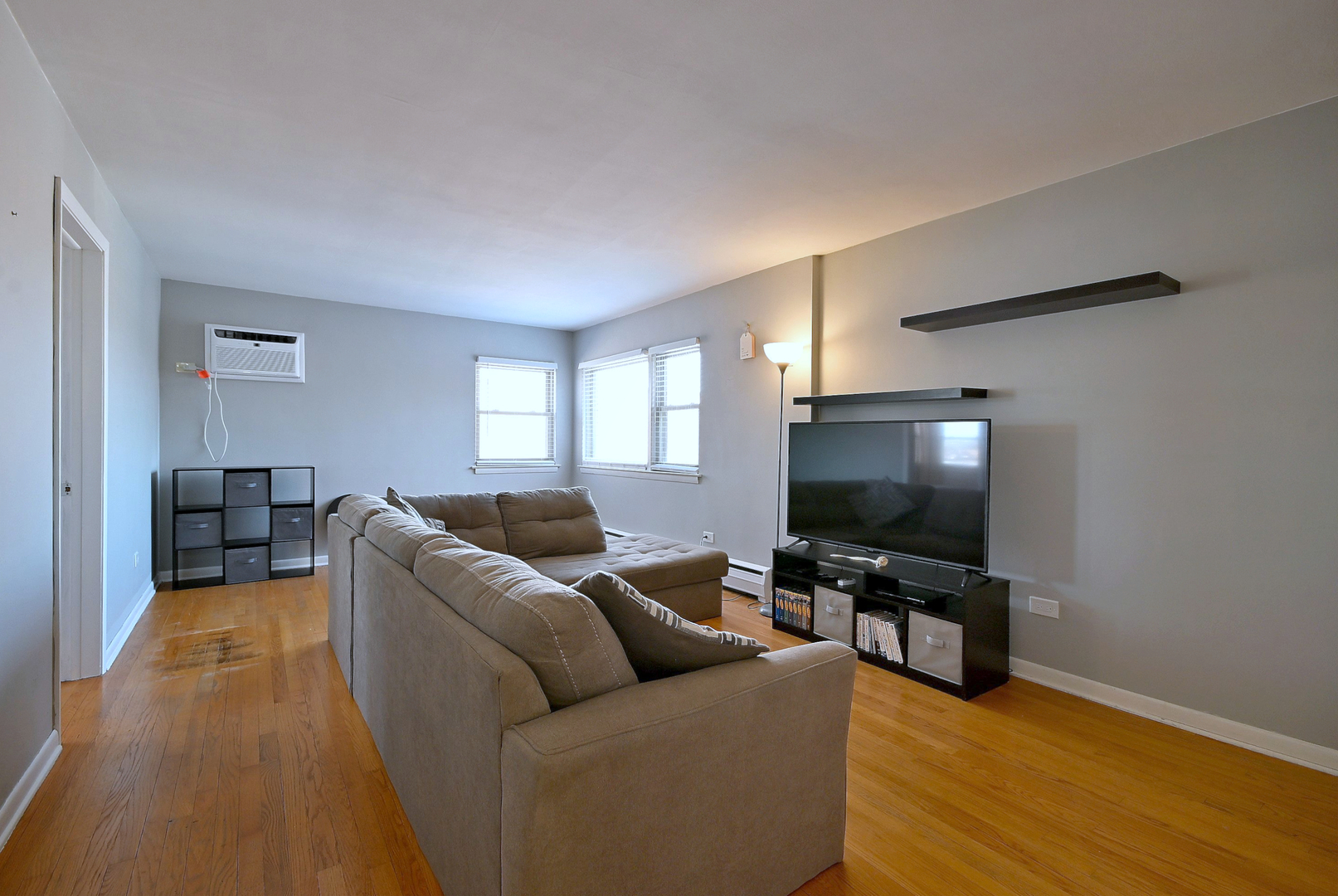 7310 N Harlem Avenue #303, Chicago, IL 60631