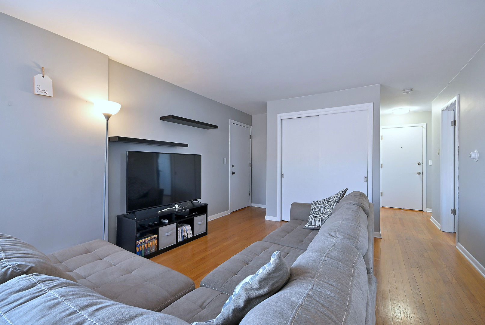 7310 N Harlem Avenue #303, Chicago, IL 60631