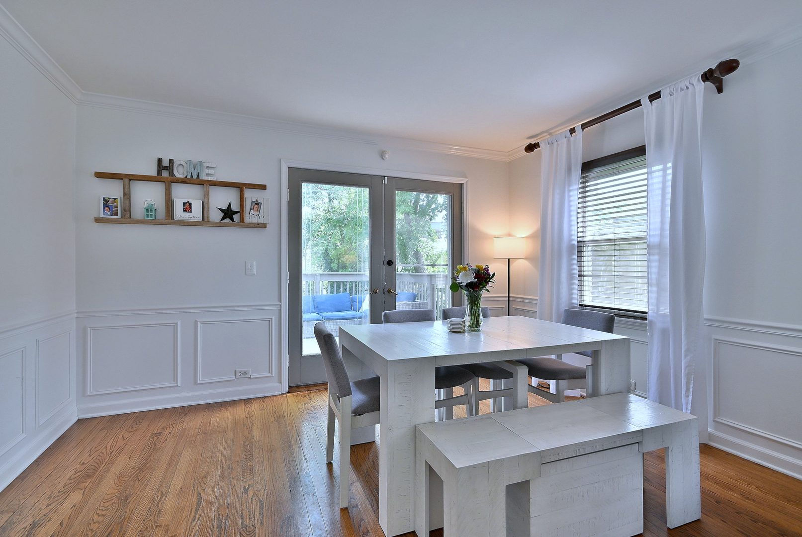 593 S Edgewood Avenue, Elmhurst, IL 60126