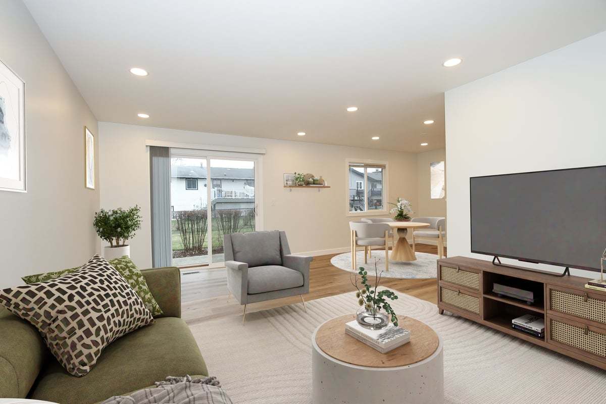 1122 Danvers Court, Schaumburg, IL 60193