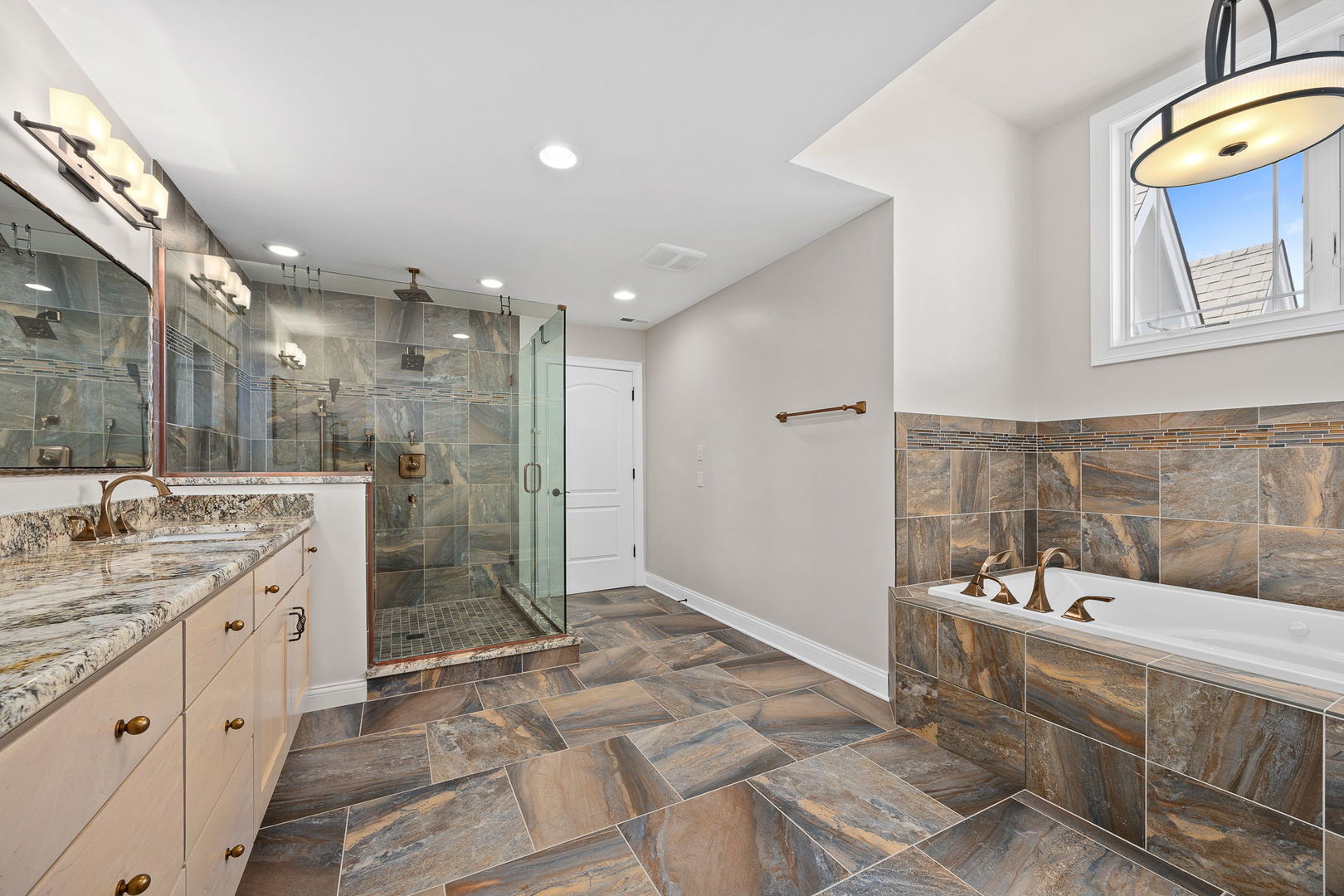 7827 Emma Court, Orland Park, IL 60462