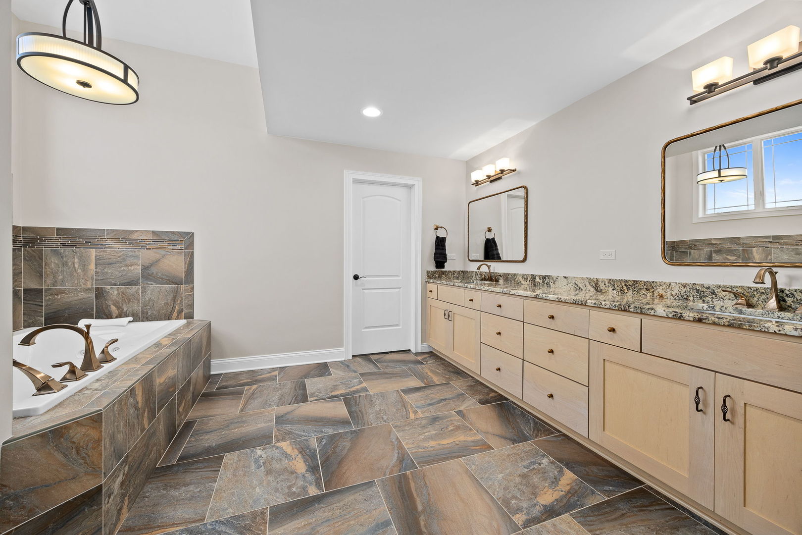 7827 Emma Court, Orland Park, IL 60462