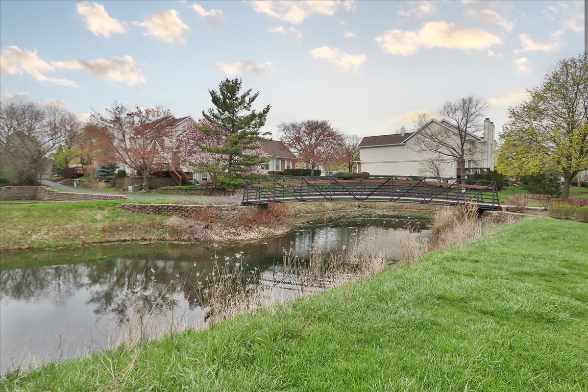 604 W Meadow Avenue, Lombard, IL 60148