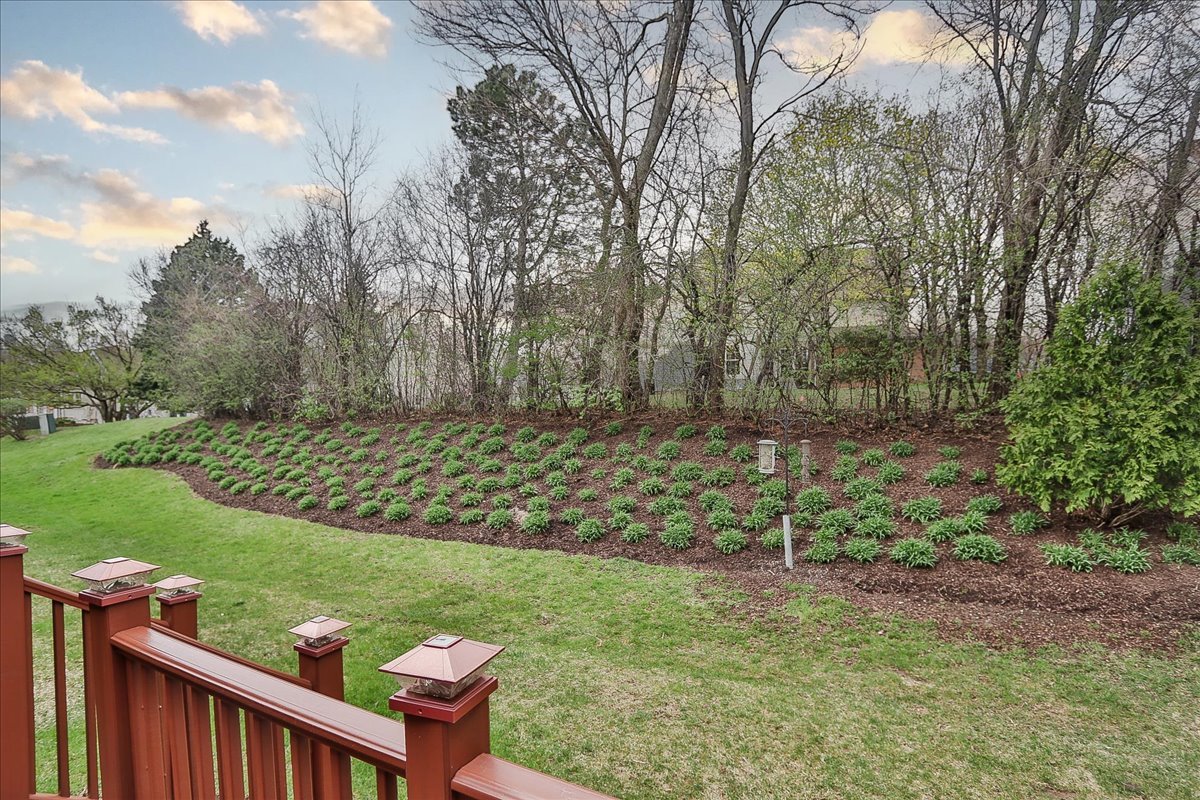 604 W Meadow Avenue, Lombard, IL 60148