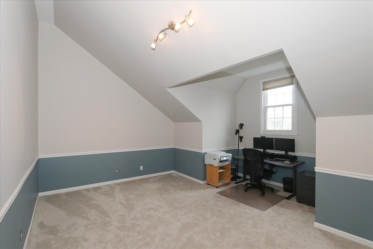 604 W Meadow Avenue, Lombard, IL 60148