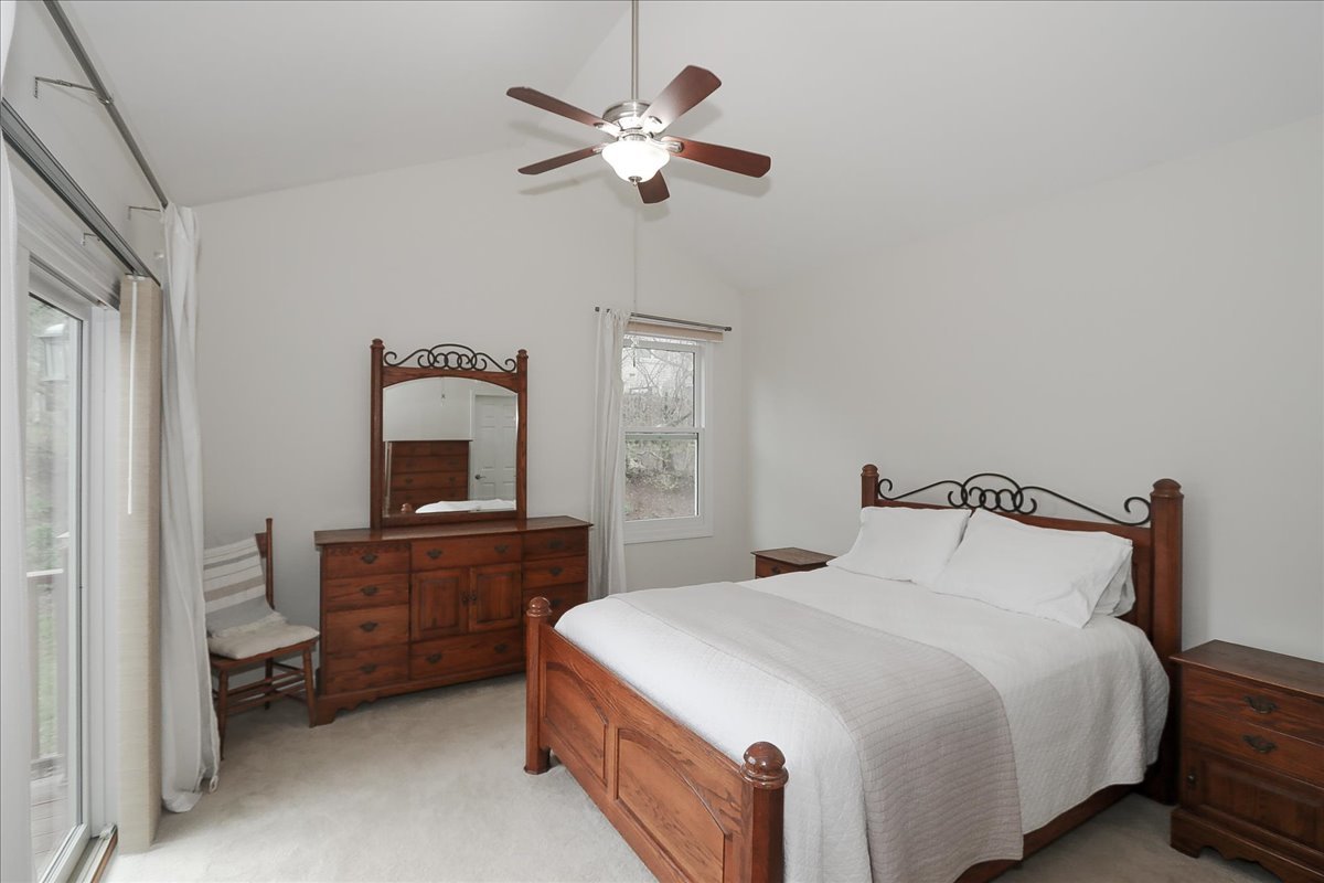 604 W Meadow Avenue, Lombard, IL 60148