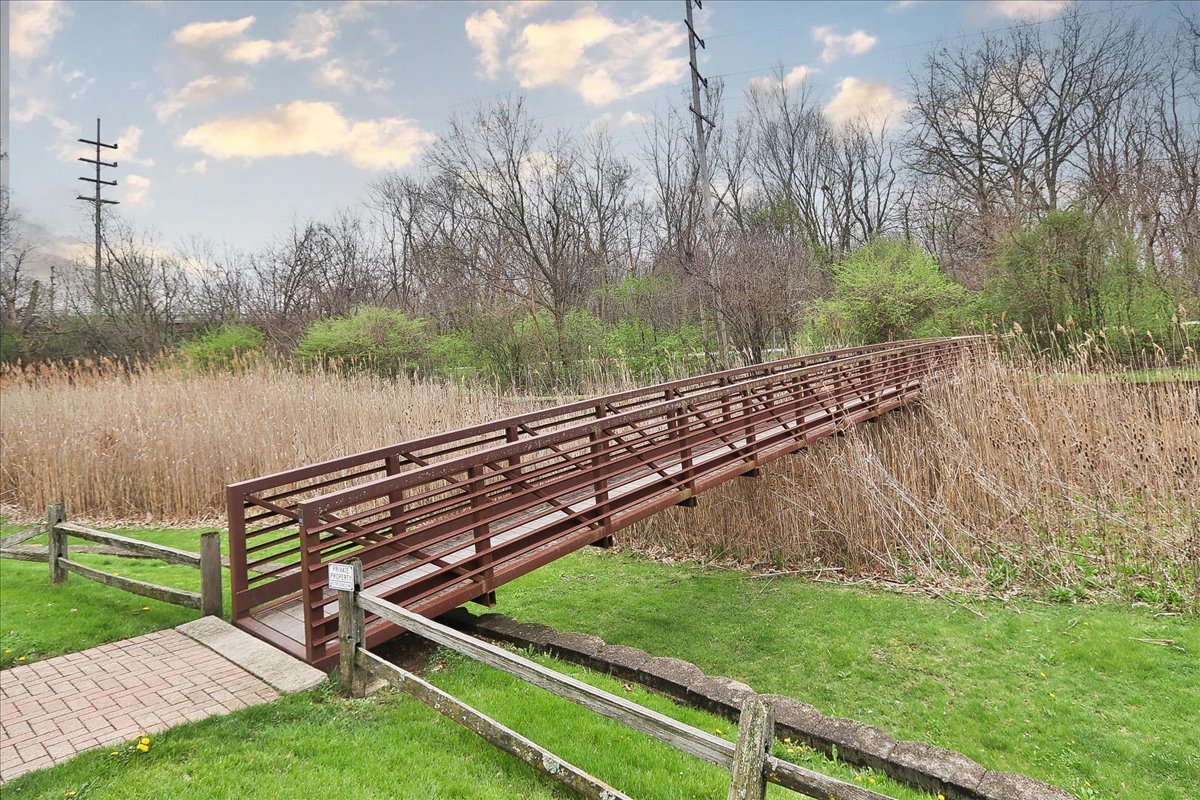 604 W Meadow Avenue, Lombard, IL 60148