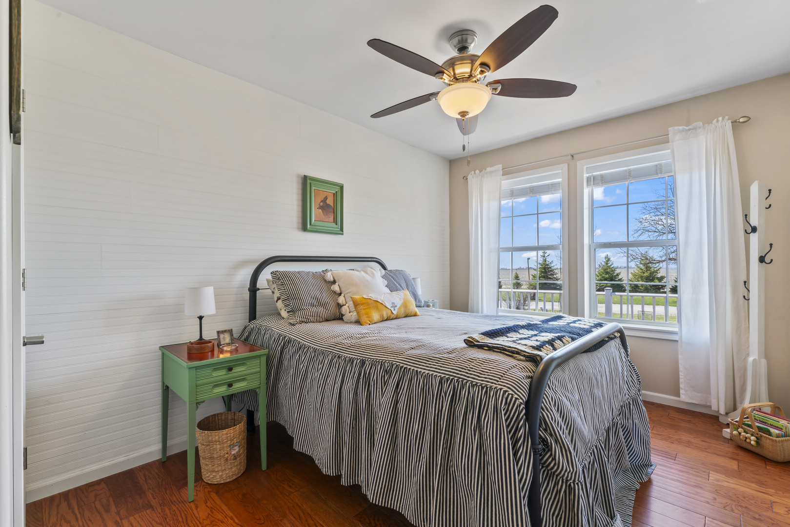 3015 N 1600 East Road, Clifton, IL 60927