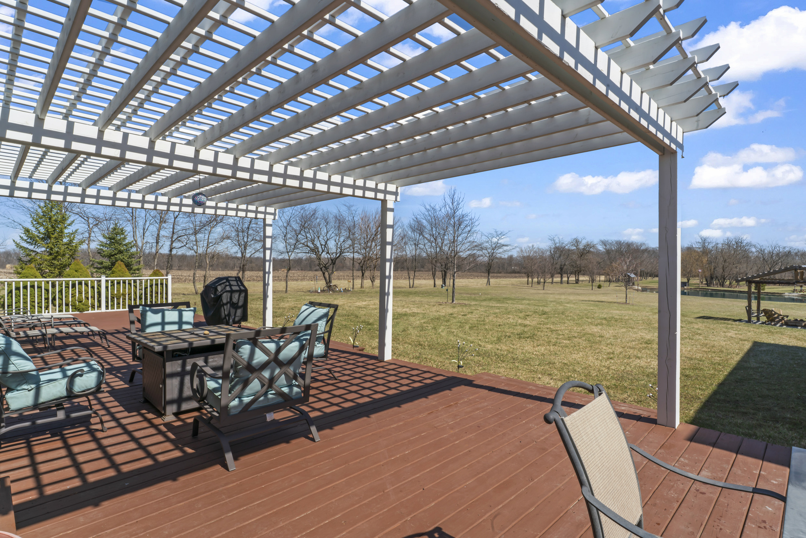 3015 N 1600 East Road, Clifton, IL 60927