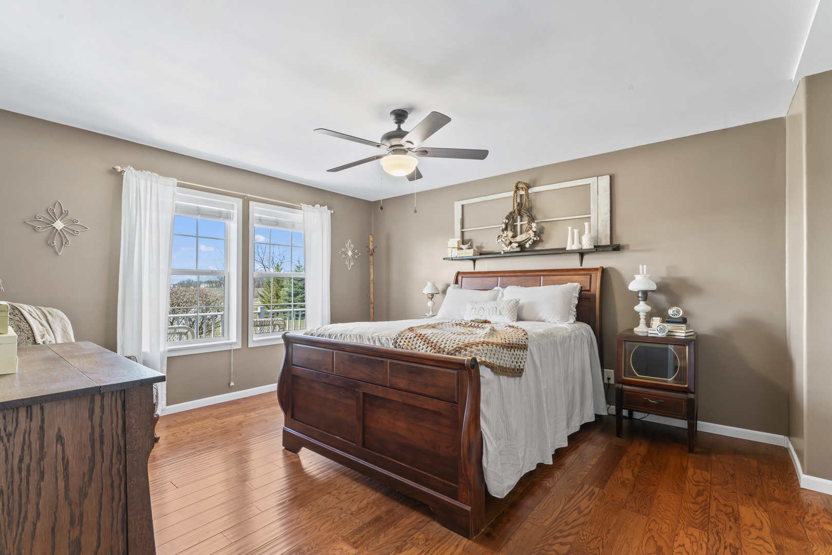 3015 N 1600 East Road, Clifton, IL 60927