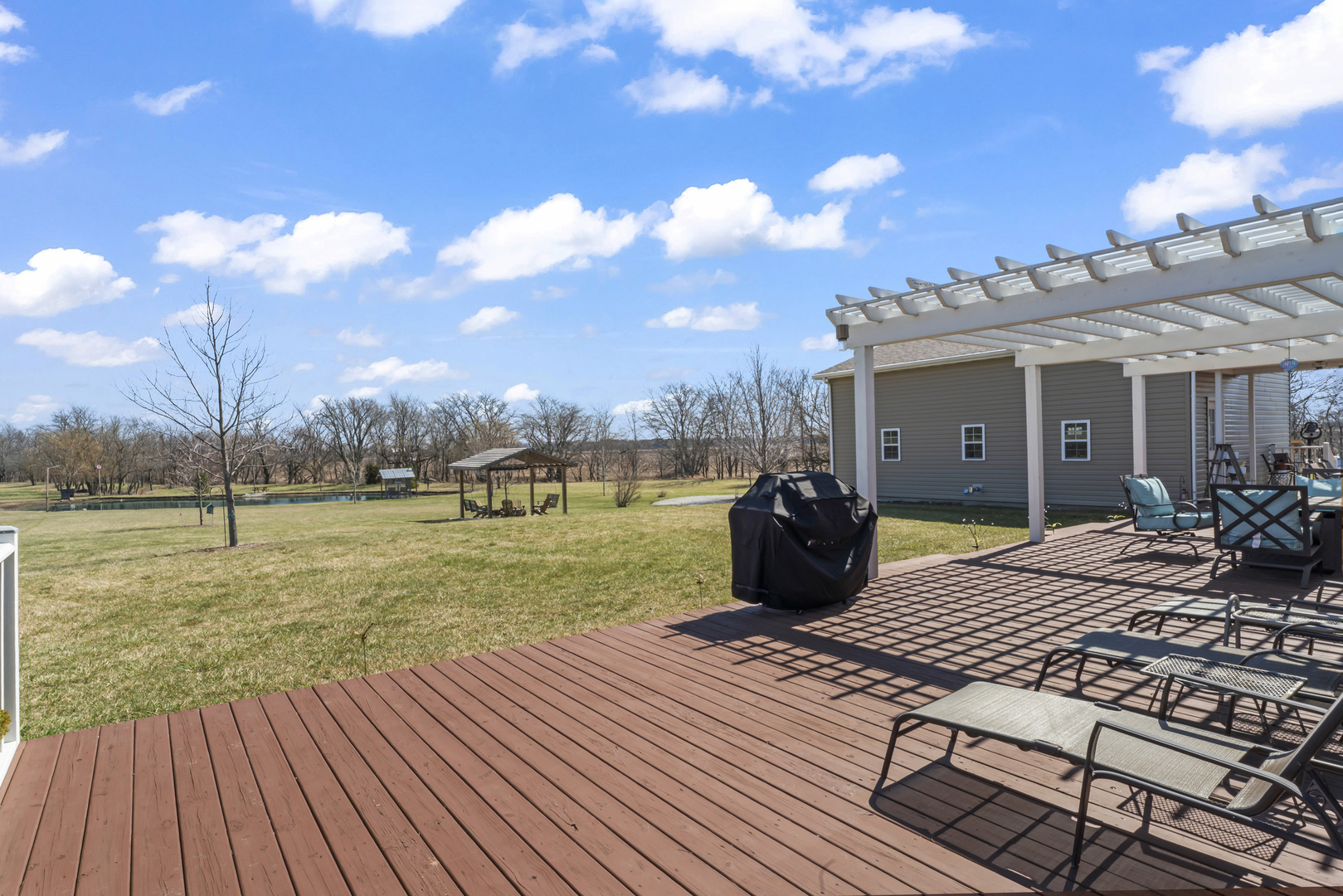 3015 N 1600 East Road, Clifton, IL 60927