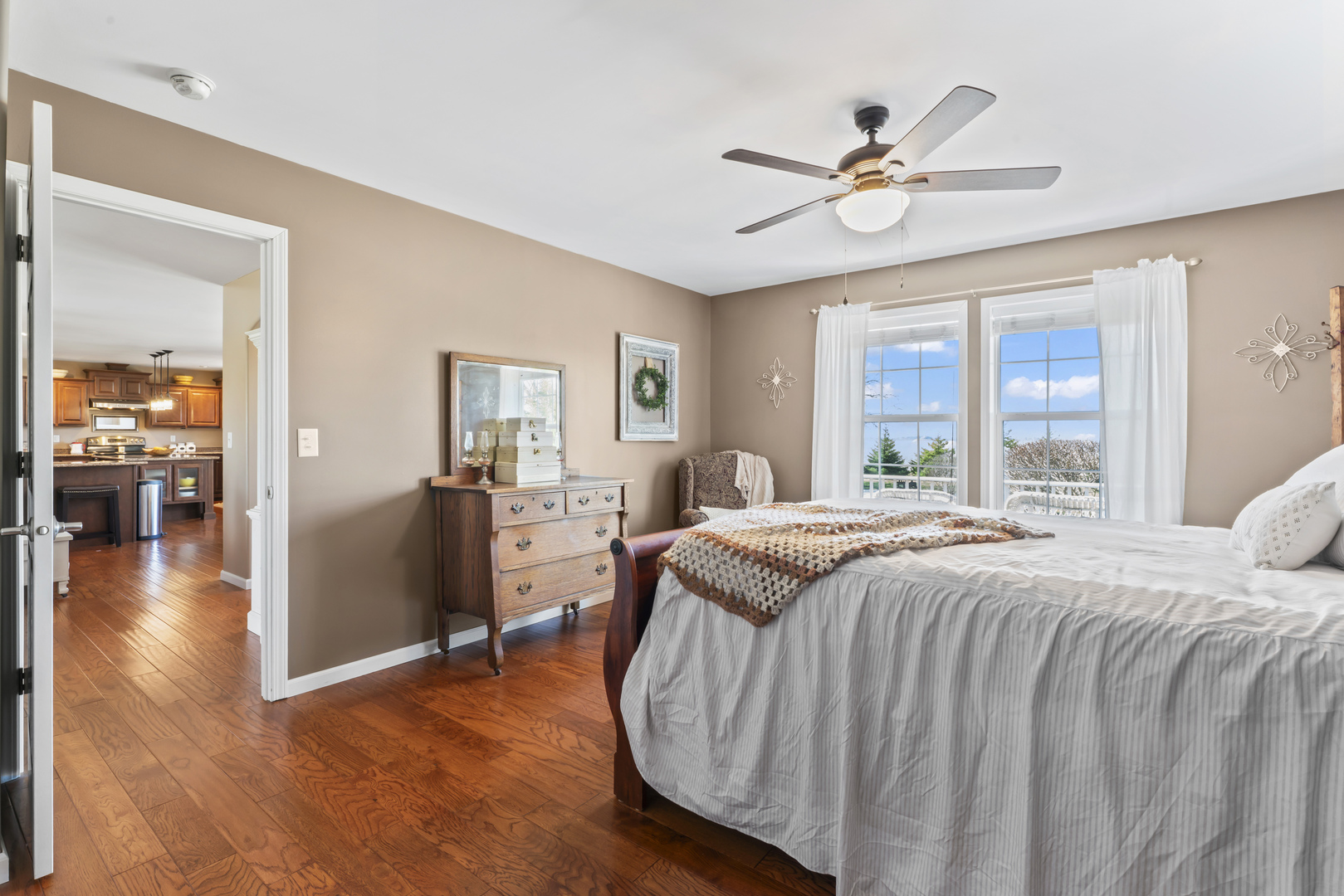 3015 N 1600 East Road, Clifton, IL 60927